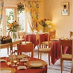 Logis La Renaissance فندق 3*