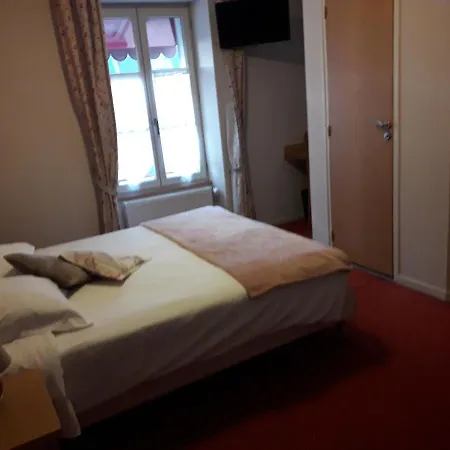 Logis La Renaissance فندق