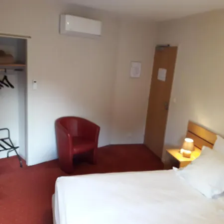 Logis La Renaissance מלון Le Lude