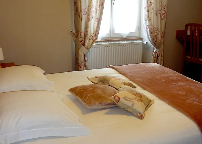 Logis La Renaissance Hotel