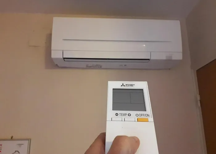 Logis La Renaissance מלון